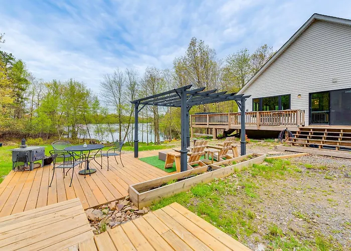Lakefront Long Pond Home With Wraparound Deck!